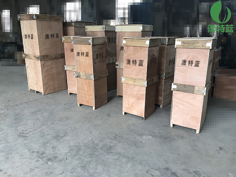 2019年4月3日，河南开封某制药公司采购的10台溶药槽、混合反应槽搅拌设备如期发货。